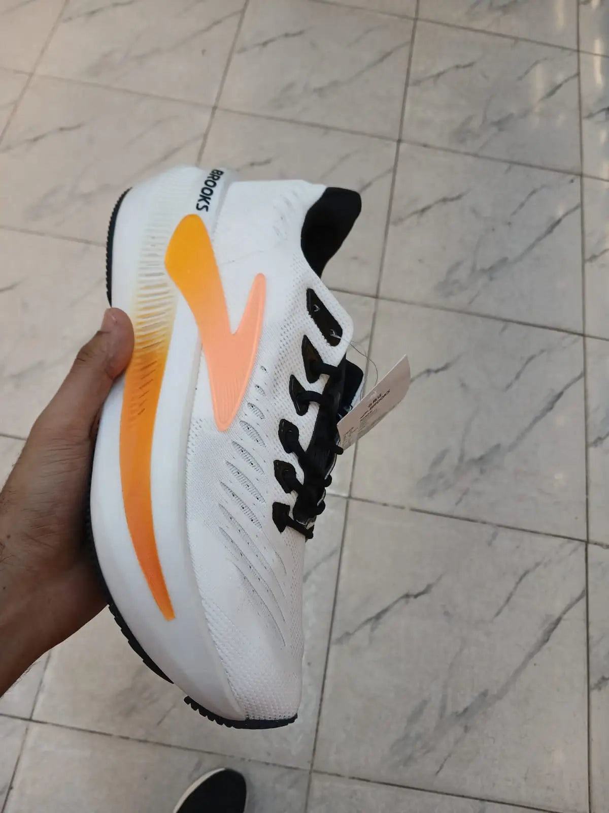 Brooks Ghost Max Performance Sneakers