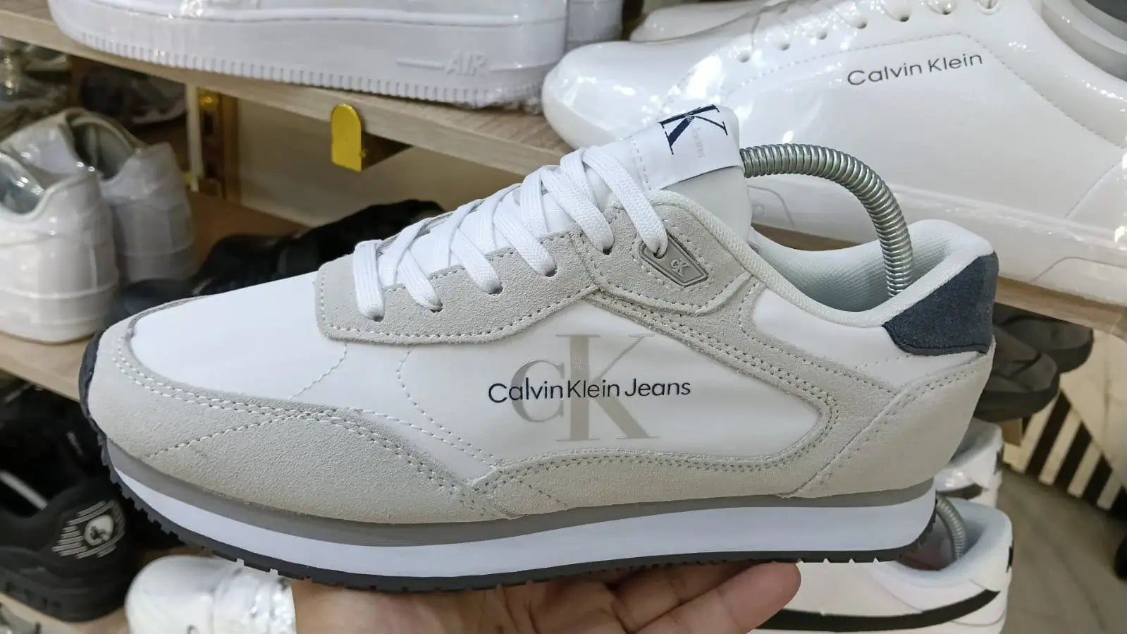 Calvin Klein Vintage Style